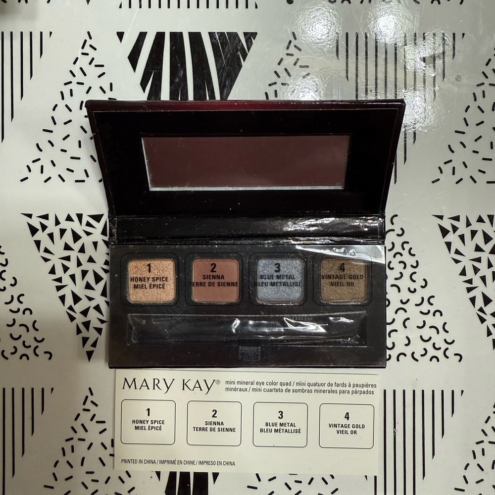 Mary Kay Mineral Mini Eye Color Quad NEW